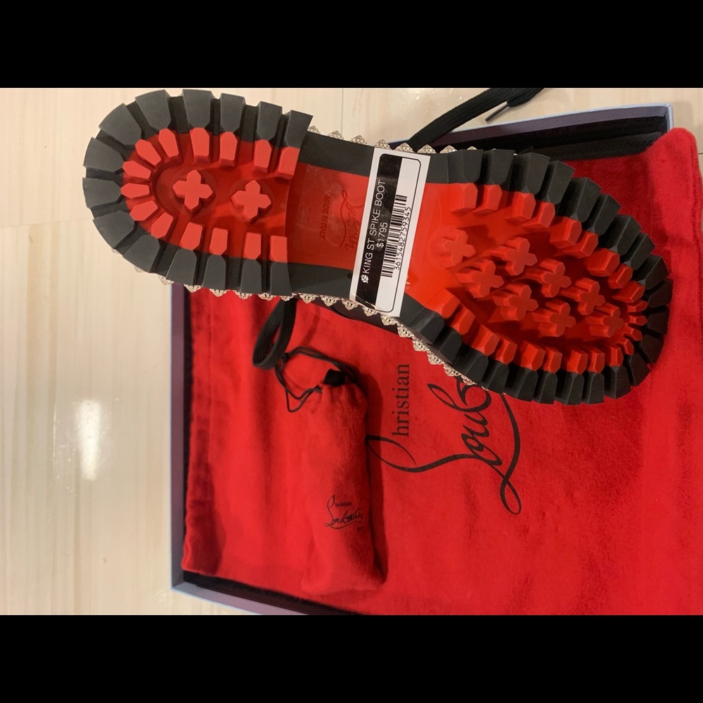 💯% Authentic!!!Christian Louboutin Black and Silver Ankle Boots - Picture 4 of 11